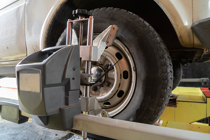 Brake alignment caliper and rotor hub mechanic Baltimore